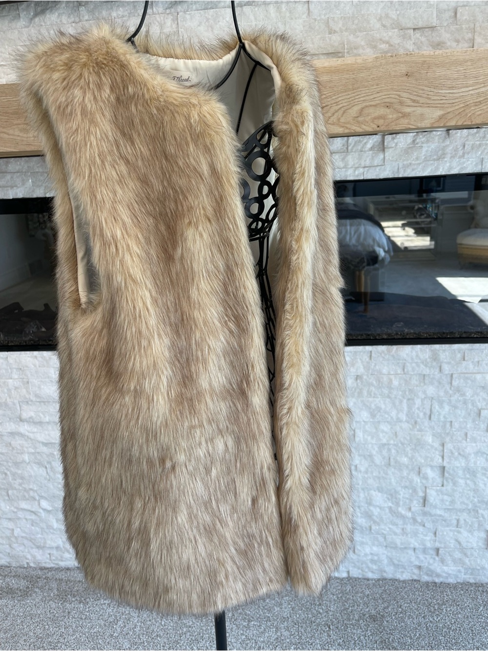 Universal Thread Beige Faux Fur Vest